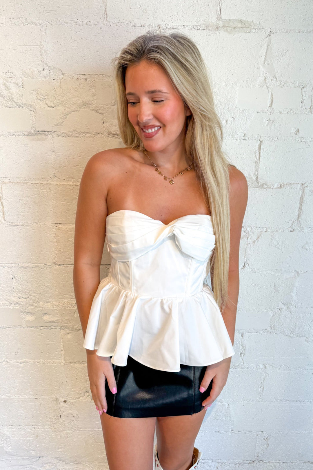 ASTR Melia Top, White Top, Strapless Top, Going Out Top, Adeline Boutique, Dallas Boutique, Boutique Clothing