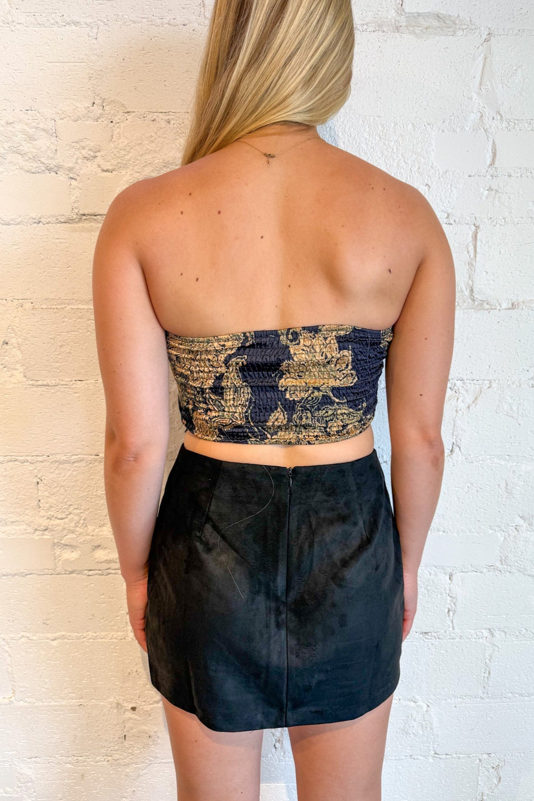 Paisley Satin Bandana Top, Tube Top, Bandana Top, Mini Skirt, Skirt, Suede Skirt, Fall Styles, Adeline Boutique, Dallas Boutique, Rodeo Outfit, Country Concert Outfit, Game Day Outfit
