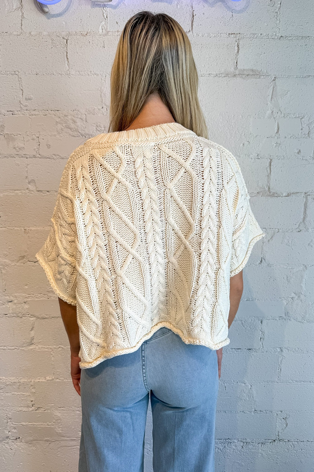 short-sleeve fall knit cream sweater