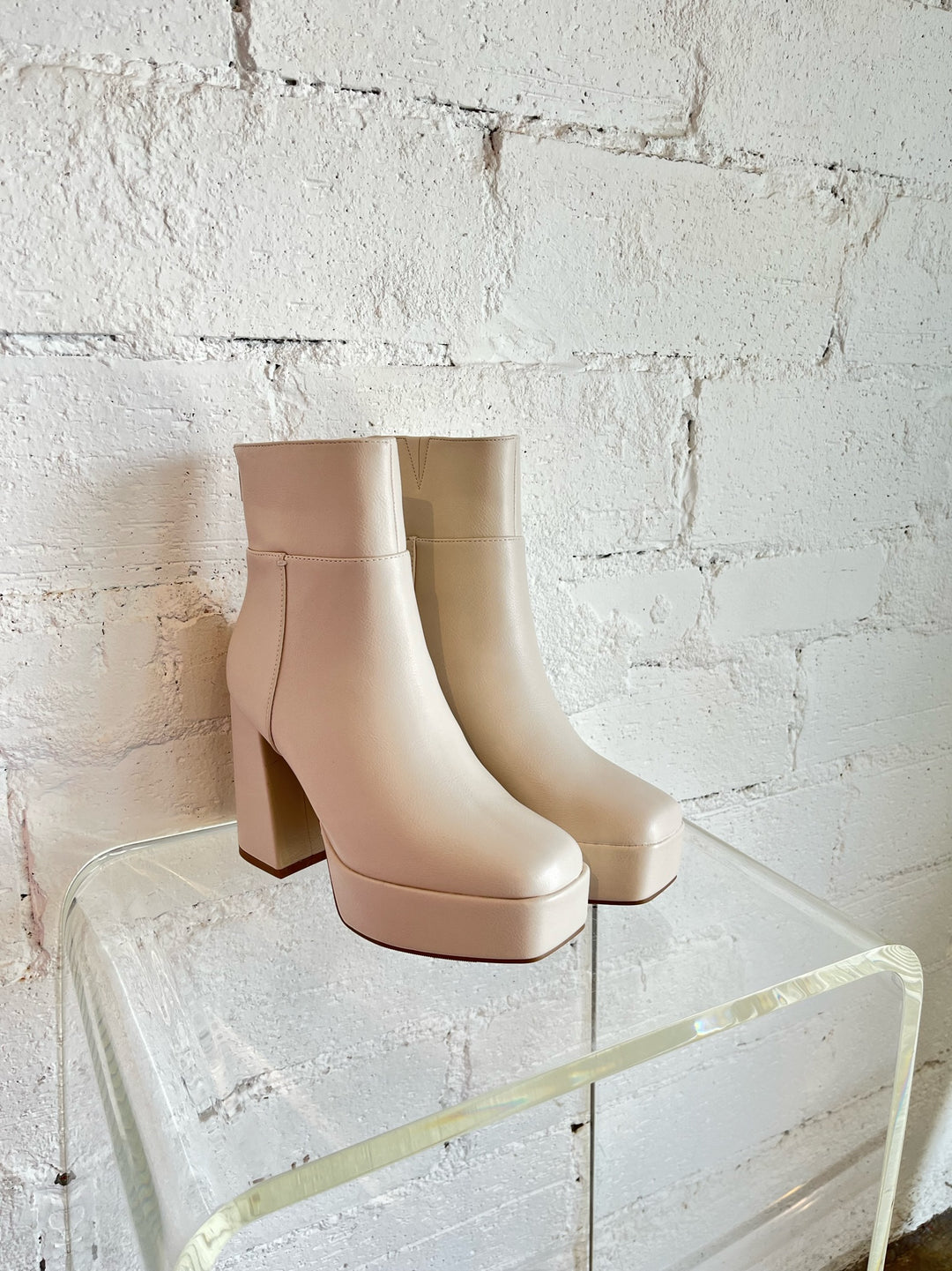 Chinese Laundry Norra Smooth Platform Boot, Shoes, Chinese Laundry, Adeline, dallas boutique, dallas texas, texas boutique, women's boutique dallas, adeline boutique, dallas boutique, trendy boutique, affordable boutique