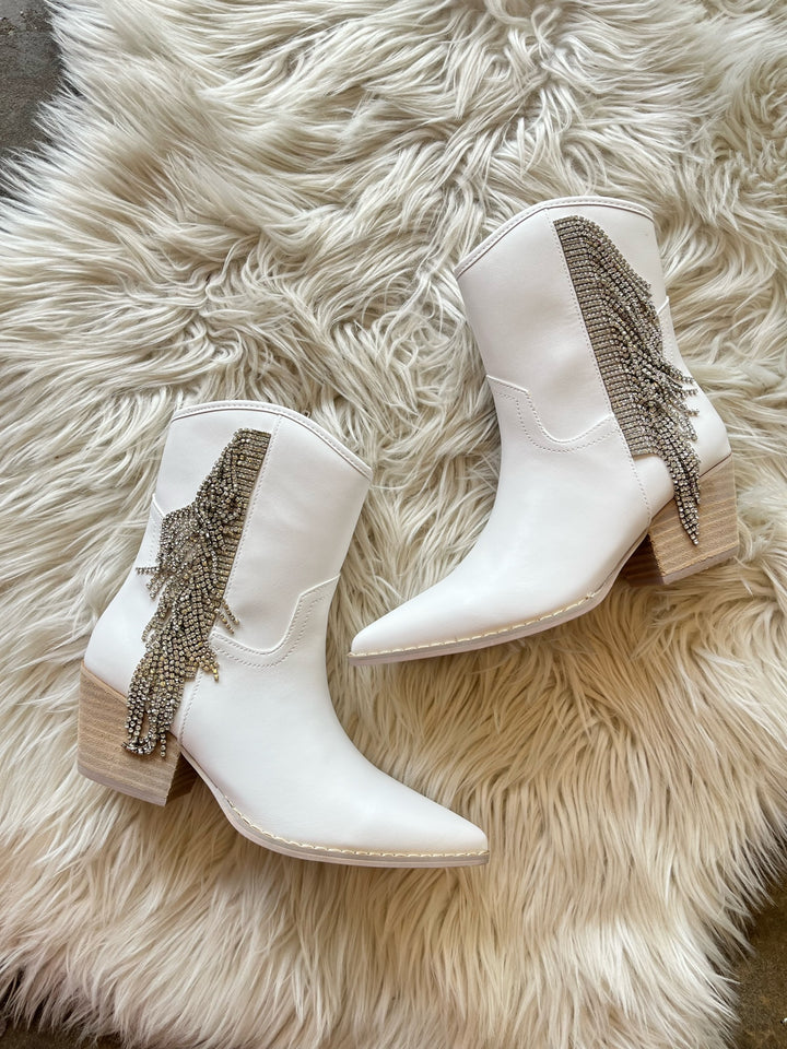 Layla Boot, Shoes, Adleine, Adeline, dallas boutique, dallas texas, texas boutique, women's boutique dallas, adeline boutique, dallas boutique, trendy boutique, affordable boutique