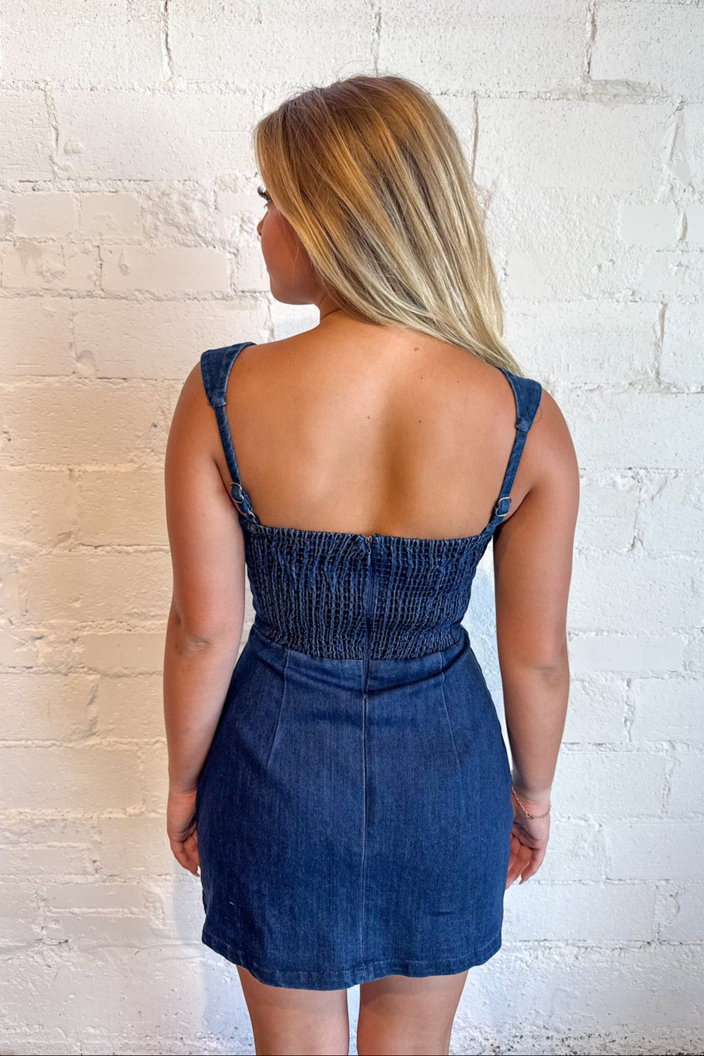 Made To Flatter Dark Denim Dress, Denim Dress, Denim, Country Concert Outfit, Adeline Boutique, Rodeo Outfit, Dallas Boutique, Boutique Clothing, Womens Boutique