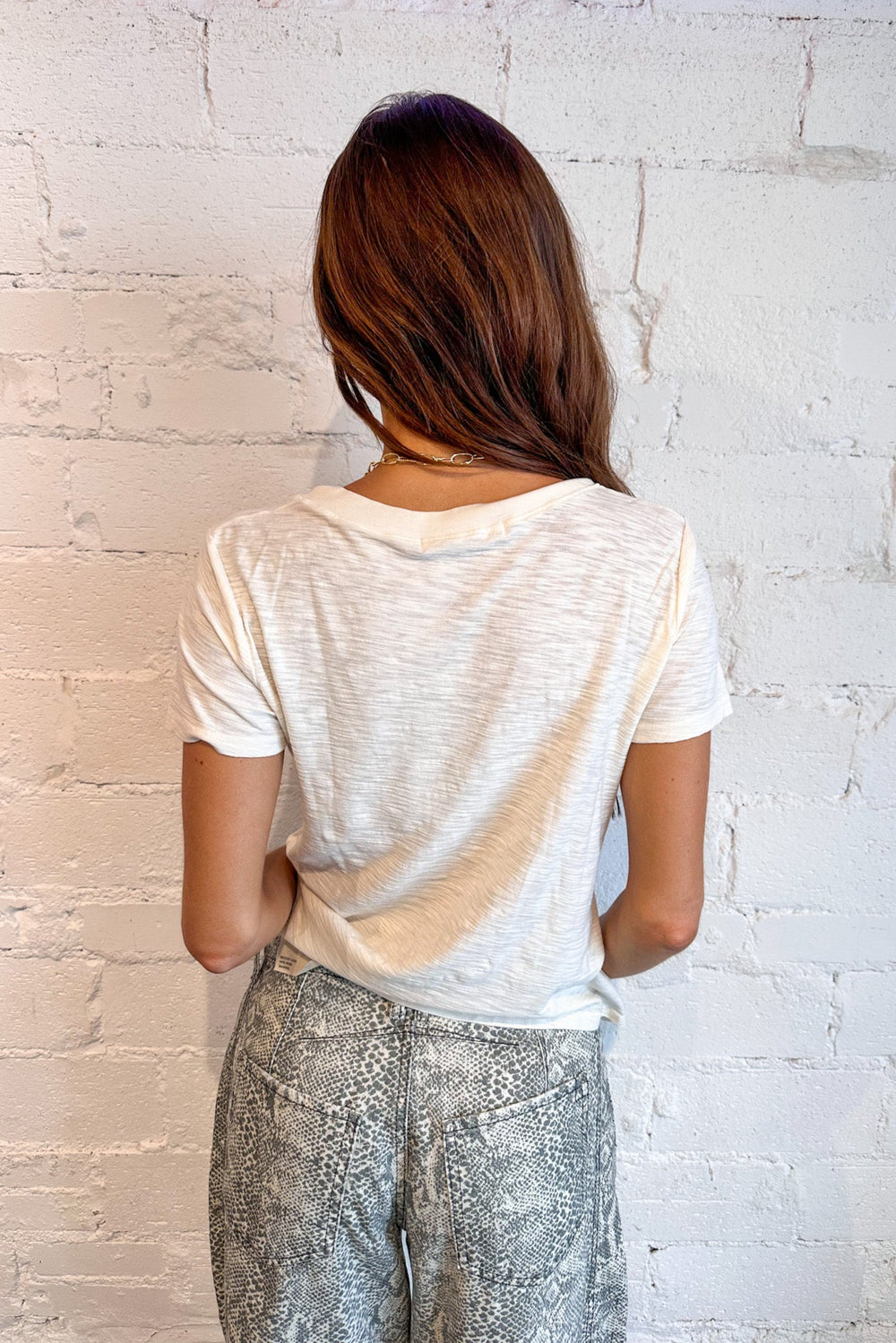 Oat Plata Notched Tee, Basic Top, Basic Tees, Adeline Boutique, Dallas Boutique, Boutique Clothing, Tops, Vneck