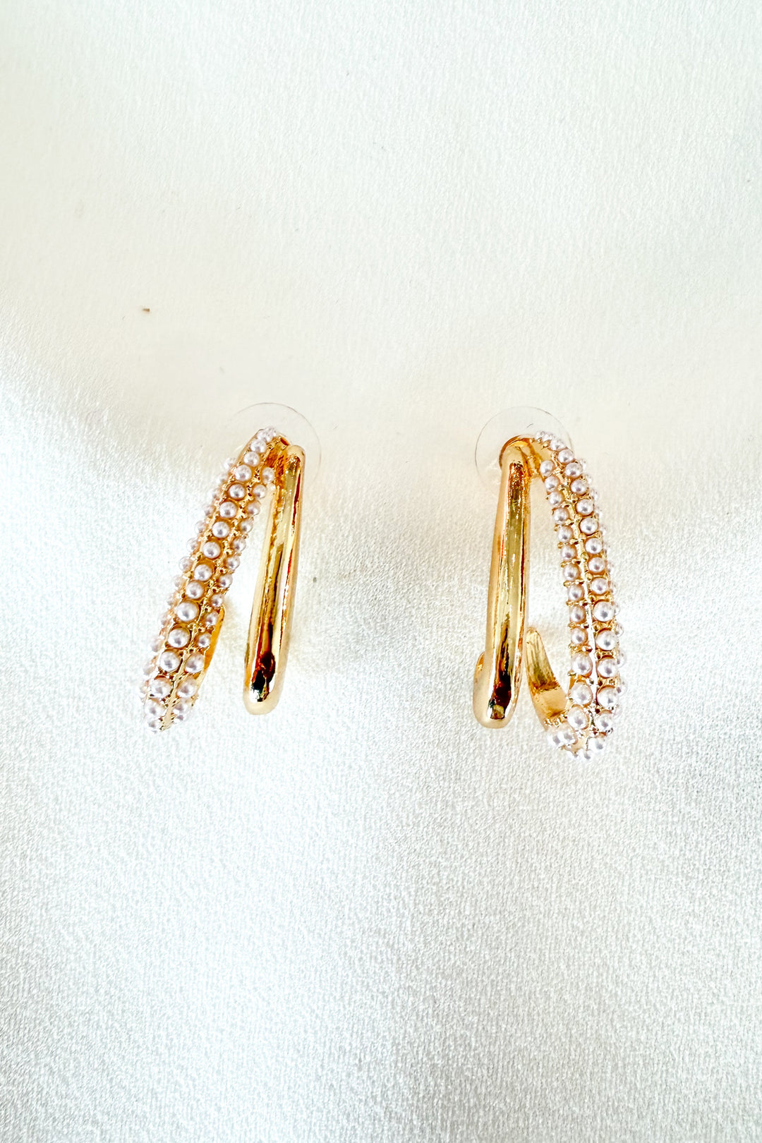 Oval Pearl Hoop, Hoops, Earrings, Jewelry, Accessories, Adeline Boutique, Dallas Boutique