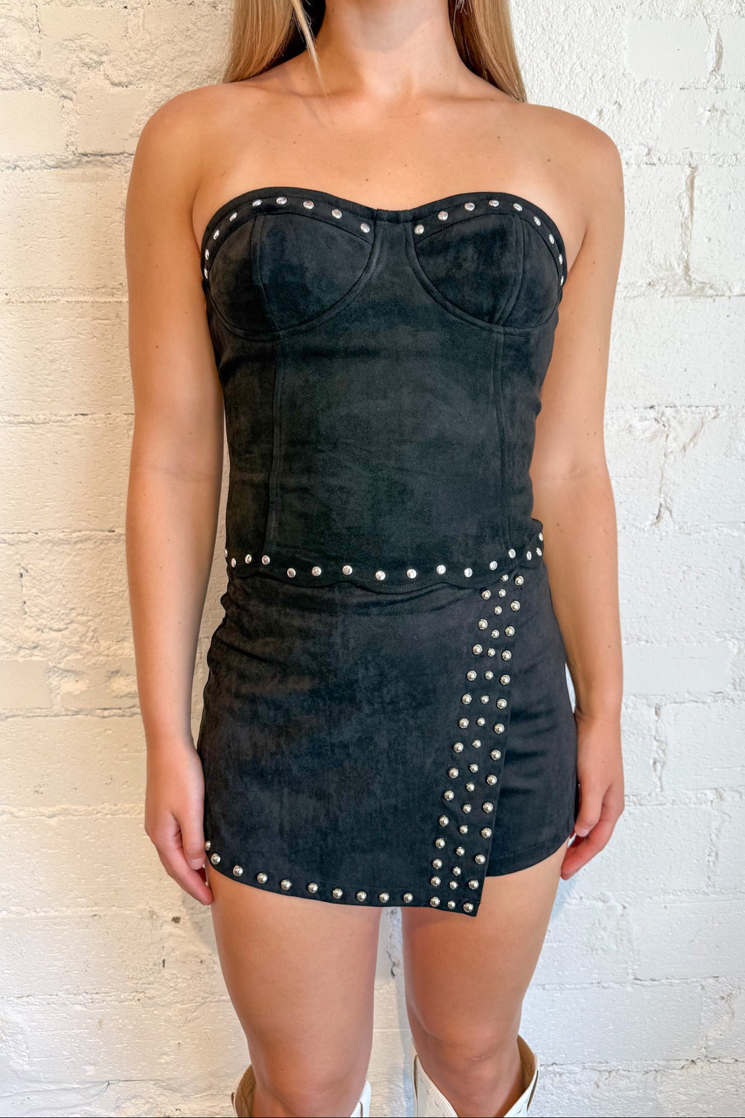 Persuaded Wrapped Mini Skort, Black Mini Skirt, Black Mini Suede Skirt, Black Studded Skirt, Fall and Winter Styles, Adeline Boutique, Dallas Boutique, Women's Clothing Boutique