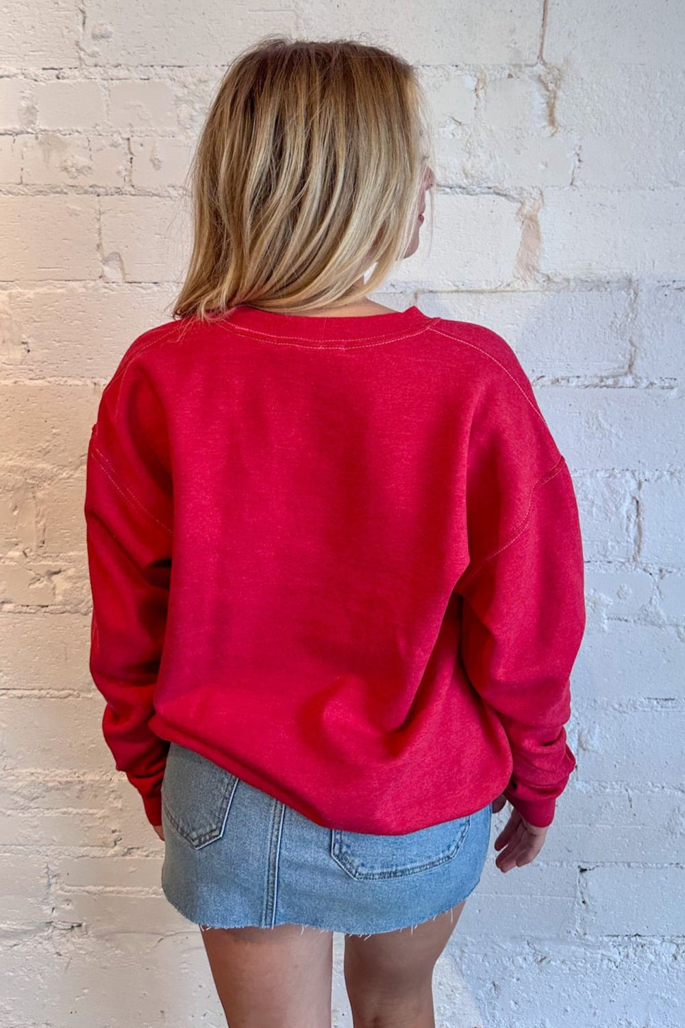 Available in red
Distinctive notch neckline for added flair
Soft, breathable fabric
Relaxed, comfortable fit