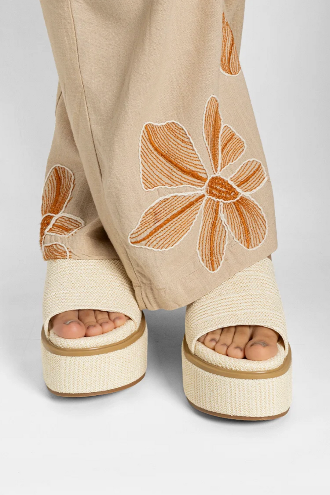 ShuShop Lexie Platform Slides, sandal, sandals, shoe, shoes, dallas boutique, boutique, adeline boutique