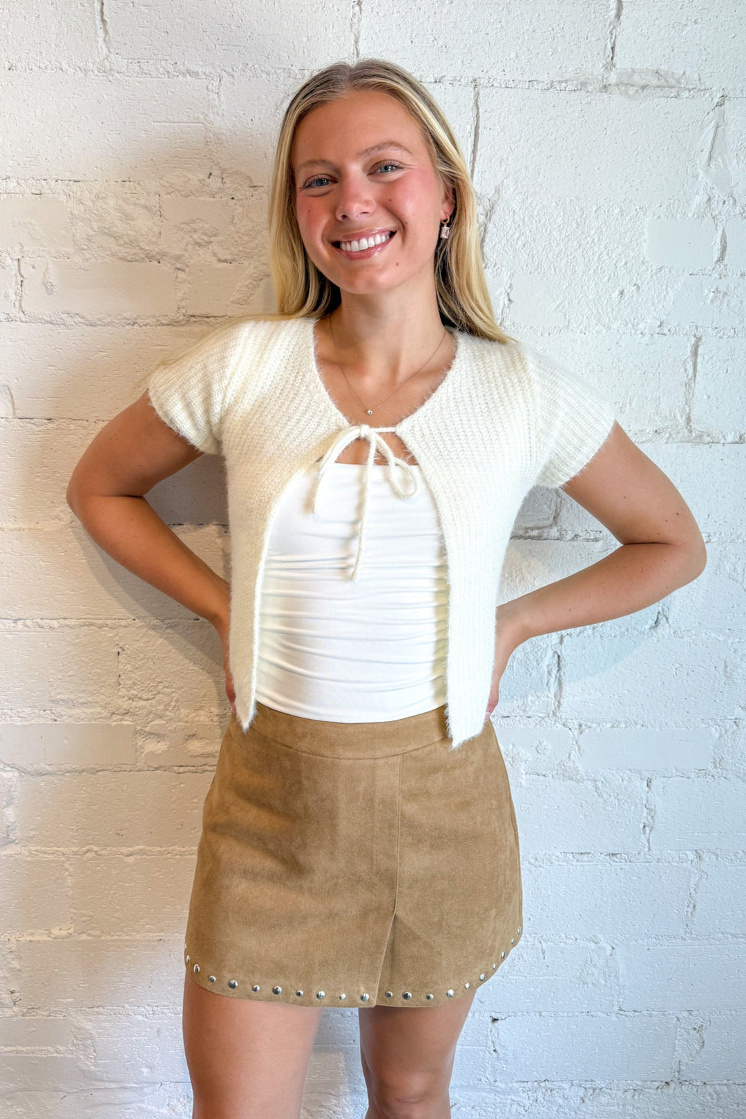 Sweet Cinch Sweater, Sweater, Cropped Sweater, Front Tie Sweater, Fall Outfits, Adeline Boutique, Tops, Knit Tops, Dallas Boutique, Cream Sweater