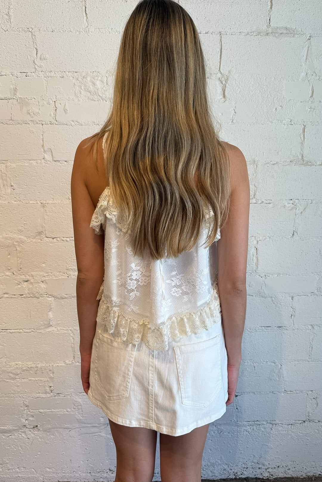 white ruffle top, cream ruffle top, womens ruffle top, womens boutique dallas 
